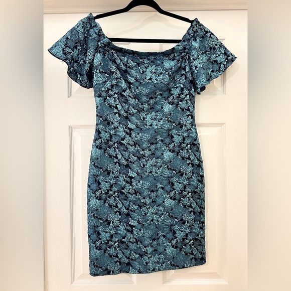 Theia Metallic Tissue Faille Off-Shoulder Flare-Sleeve Cocktail Dress sz Small - Picture 3 of 7